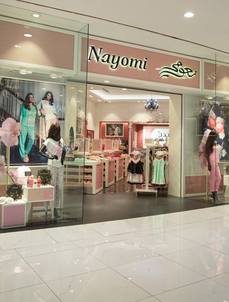 Nayomi